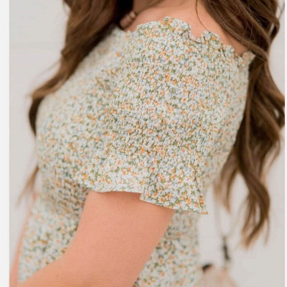 Light Floral Cream Maxi Dress with Ruffle Hem - Picture 3 of 7